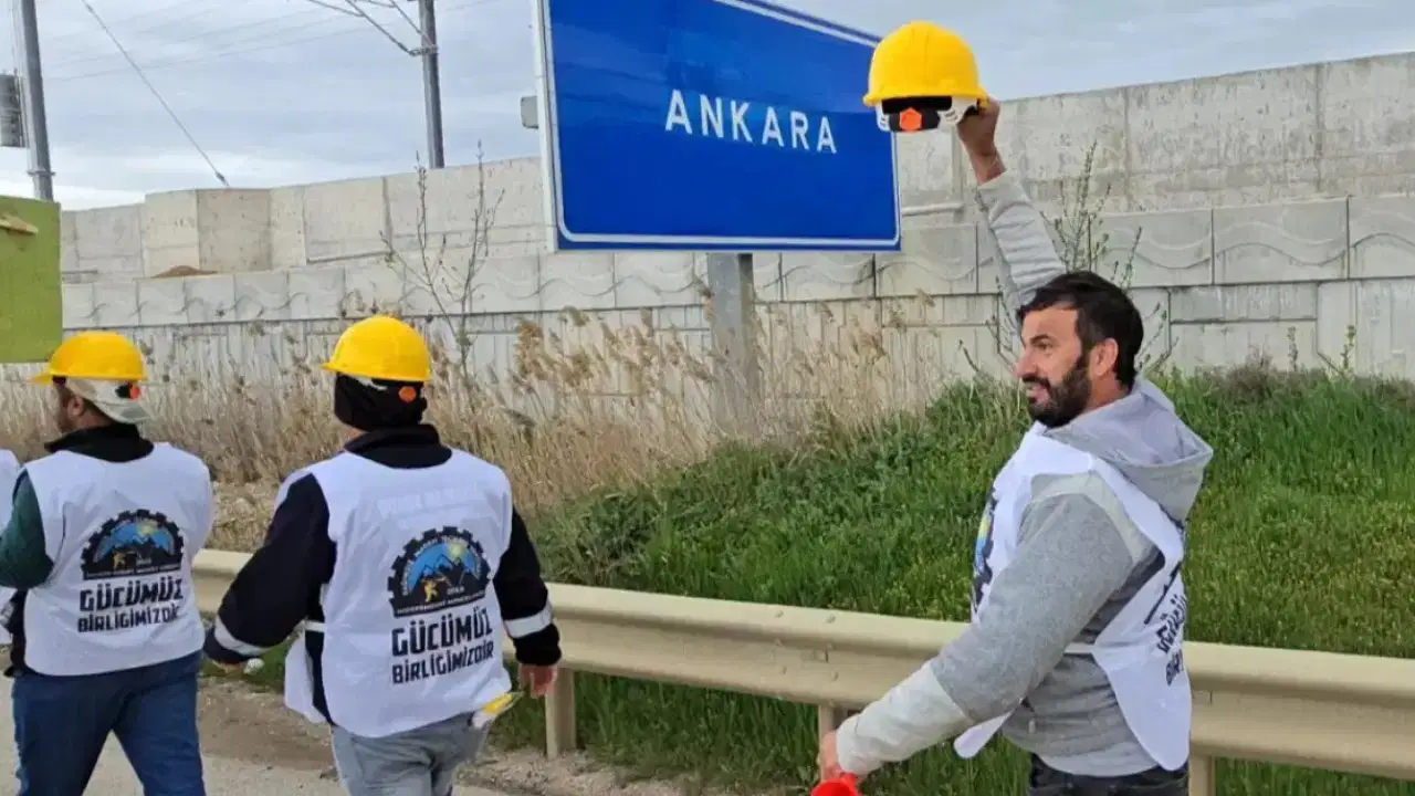 Aylardır haklarını almak için eylem yapan Doruk Madencilik işçileri cumhuriyet’e konuştu: ‘Adalet kirli bir atlet sadece zengine çalışıyor’