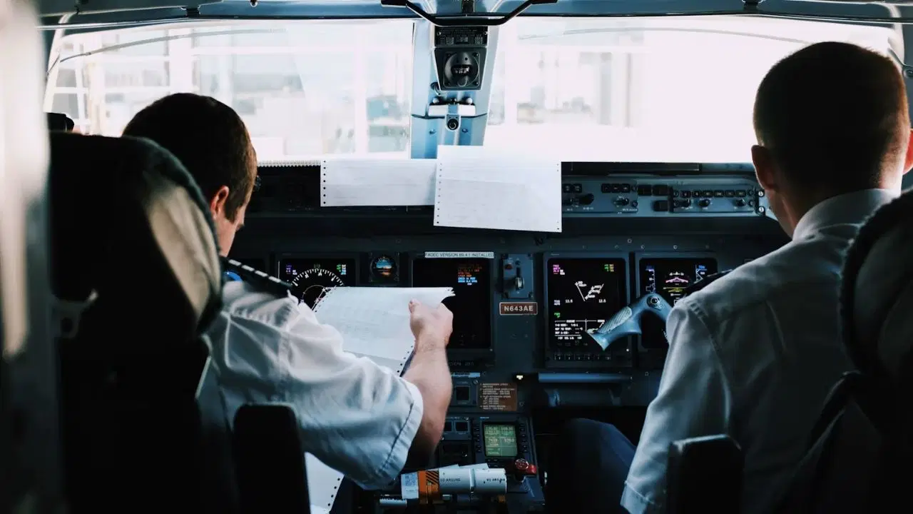 Araştırmaya göre pilotların ve kabin memurlarının kanserlerden ölme riski daha yüksek